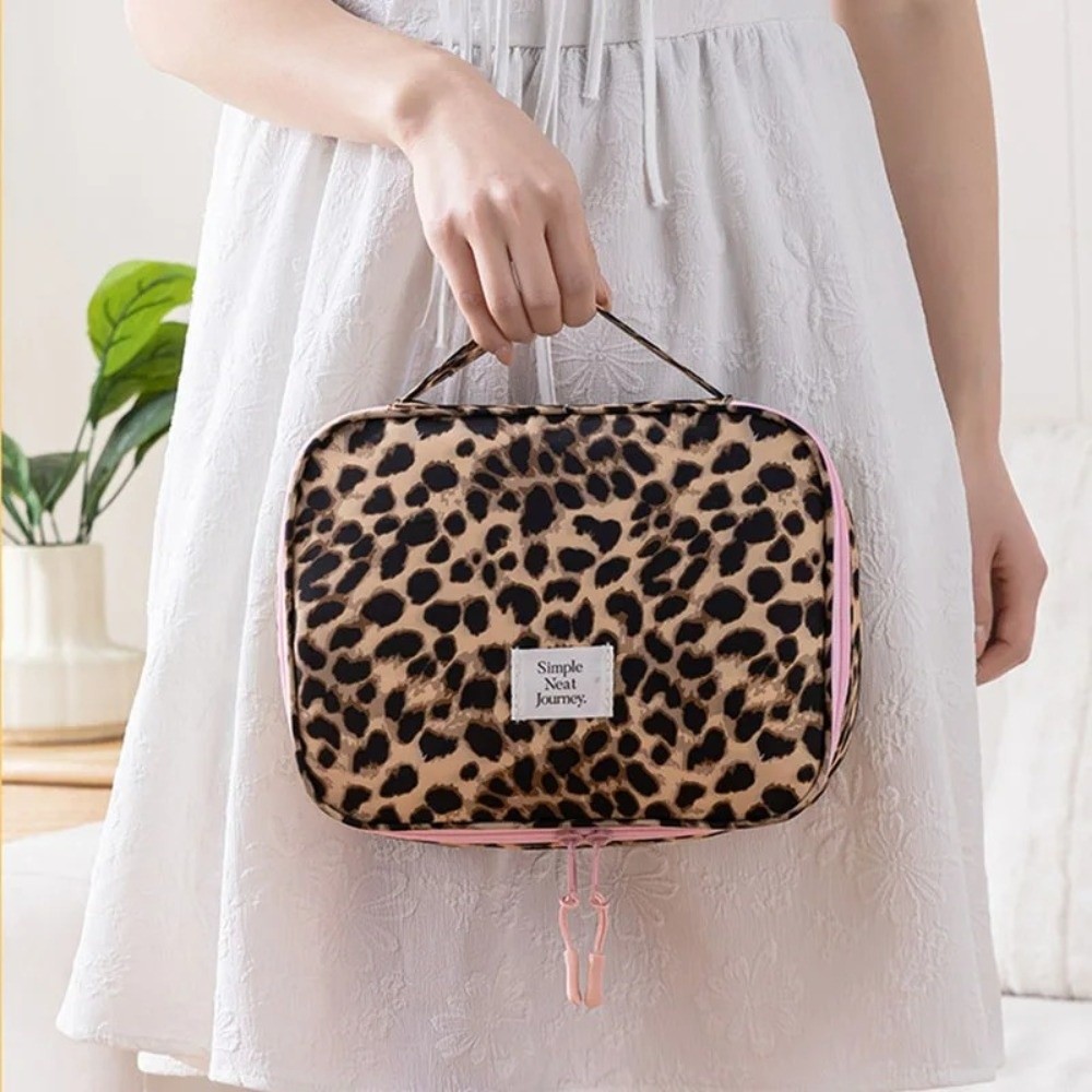 Waterproof Leopard Makeup Bag  - Cosmetic Bags 评论和价格